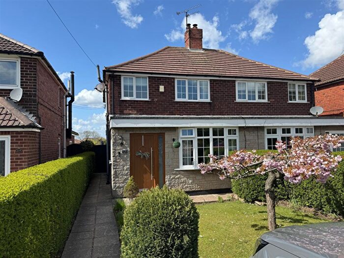 3 Bedroom Semi Detached House For Sale In Beck Lane, Sutton-In-Ashfield, NG17