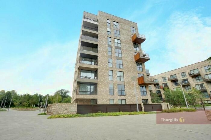 2 Bedroom Flat To Rent In Lakeside Drive, Park Royal, London, NW10