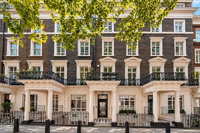 1 Bedroom Flat To Rent In Sussex Gardens, W2