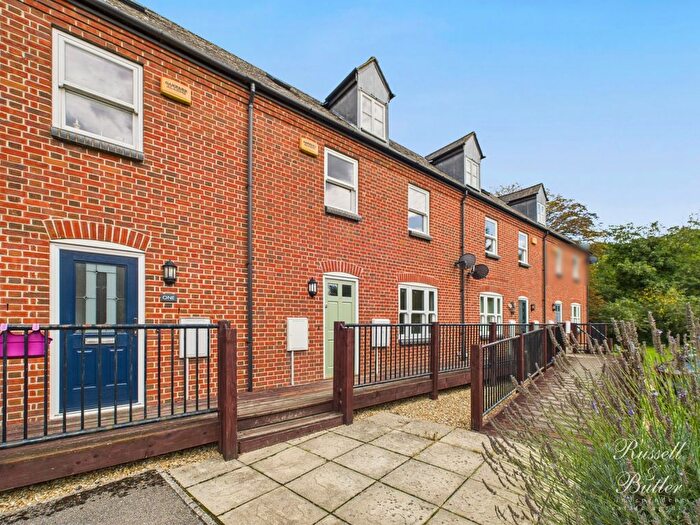 3 Bedroom Terraced House For Sale In Cecil's Yard, Buckingham, Buckinghamshire, MK18