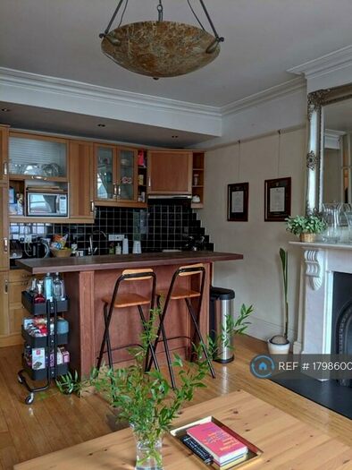 2 Bedroom Flat To Rent In Upper Street, London, N1