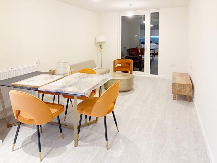 2 Bedroom Flat To Rent In Flat, Nelsson Apartments, Eastman Road, Harrow, HA1