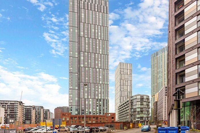 3 Bedroom Flat To Rent In Cortland At Collier Yard, Bankside Boulevard, Salford, Greater Manchester, M3