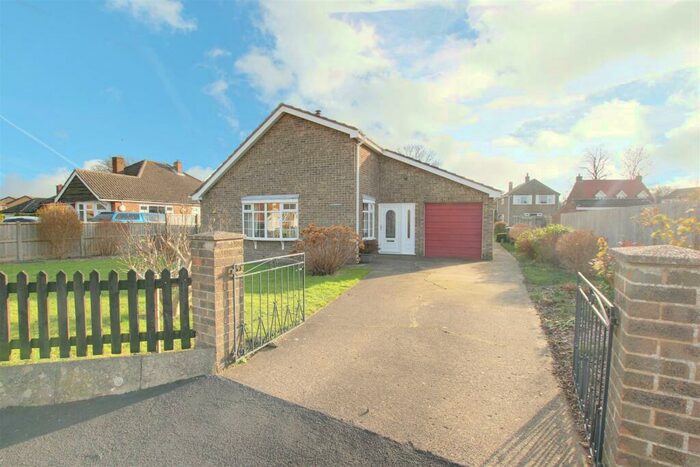 3 Bedroom Detached Bungalow For Sale In Mill Lane, Legbourne, Louth, LN11