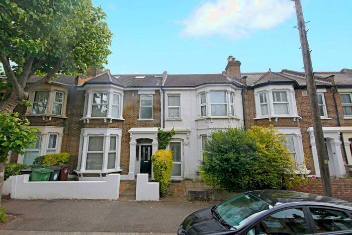 3 Bedroom Terraced House To Rent In Trelawn Road, Leyton, E10