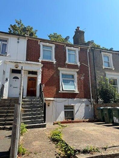 1 Bedroom Flat To Rent In Brookhill Road, Woolwich, SE18