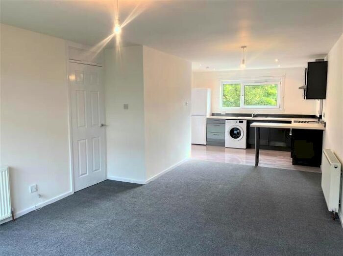 4 Bedroom Terraced House To Rent In Carnoustie Crescent, East Kilbride, Glasgow, G75