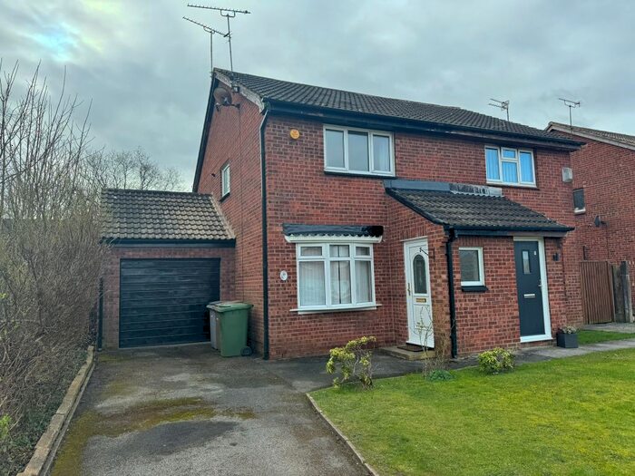 2 Bedroom Semi-Detached House To Rent In Stourport Close, Wirral, CH49
