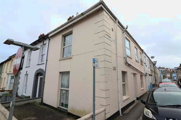 1 Bedroom Property To Rent In St Dominic Street, Truro, TR1