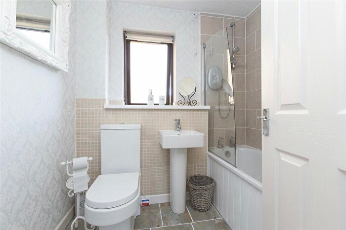 1 Bedroom Flat To Rent In Craighouse Gardens, Morningside, Edinburgh, EH10