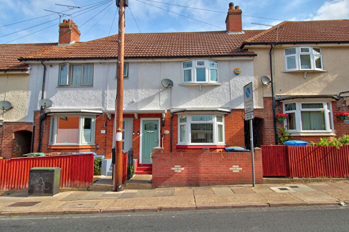 2 Bedroom Terraced House For Sale In Back Hamlet, Ipswich, IP3