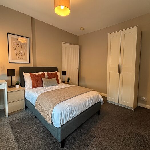 2 Bedroom Flat To Rent In Westdale Lane, Nottingham, NG3