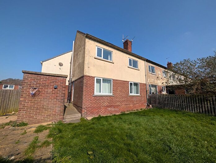 2 Bedroom Terraced House To Rent In Hill Close, Baildon, Shipley, BD17