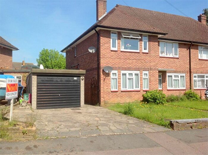 2 Bedroom Maisonette To Rent In Collier Close, Ewell, Epsom, KT19