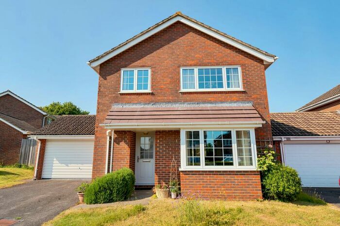 4 Bedroom Detached House For Sale In Downlands Way, South Wonston, SO21
