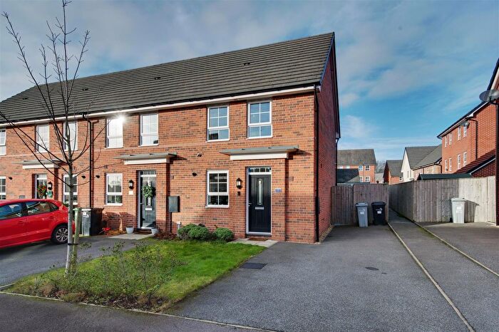 3 Bedroom End Of Terrace House For Sale In Grayling Road, Sandbach, CW11
