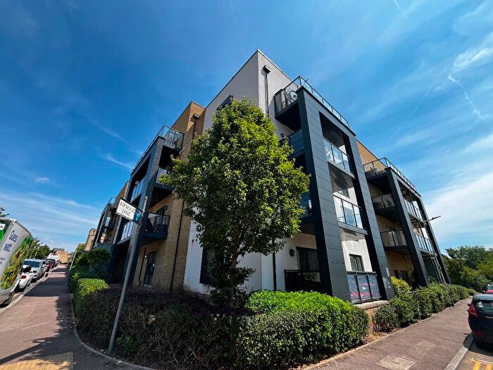 1 Bedroom Flat For Sale In Flat, Wild Rose House, Romford, RM3