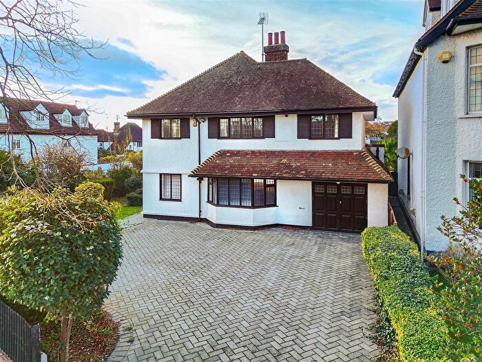 5 Bedroom Detached House For Sale In Chalkwell Avenue, Chalkwell, SS0