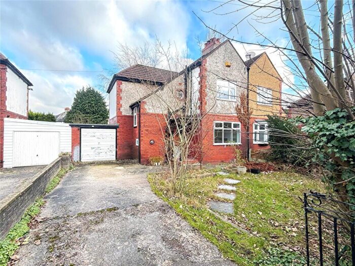 3 Bedroom Semi Detached House For Sale In Parrs Wood Road, Didsbury, M20