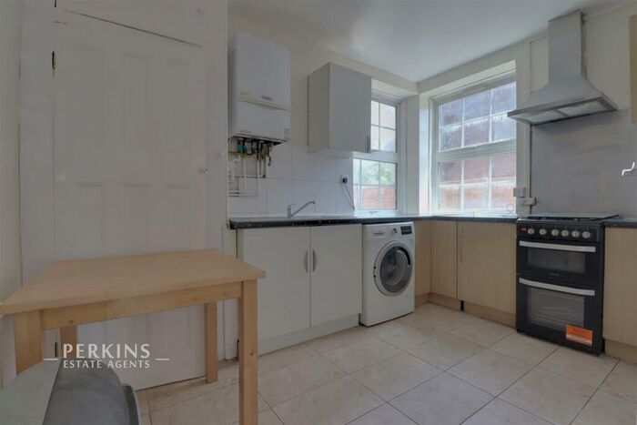 3 Bedroom Flat To Rent In Wembley, HA9