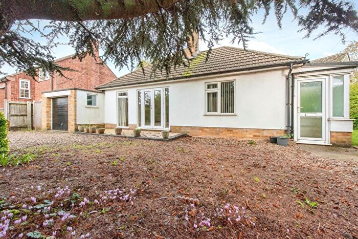 2 Bedroom Detached Bungalow For Sale In Kingsway, Mildenhall, Bury St. Edmunds, IP28