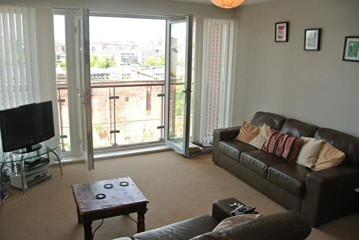 2 Bedroom Apartment To Rent In Colombo Square, Gateshead, NE8