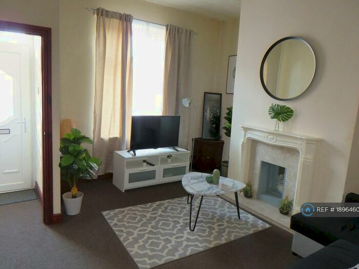 2 Bedroom Terraced House To Rent In Pine Street, Bury, BL9