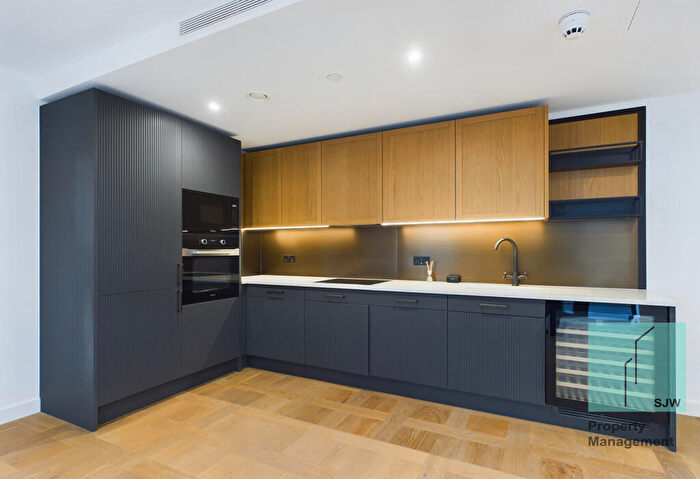 2 Bedroom Apartment To Rent In Merino Gardens, London, E1W