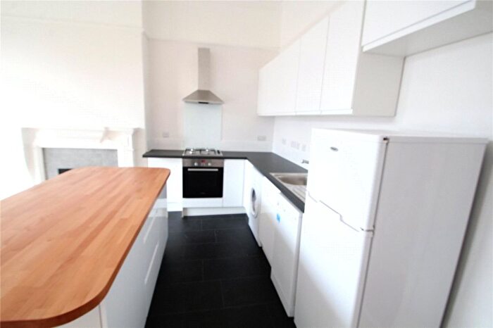 1 Bedroom Flat To Rent In Alexandra Grove, North Finchley, London, N12