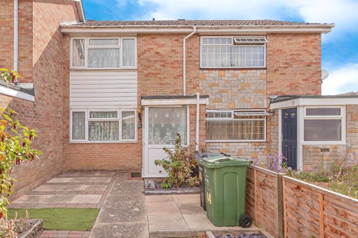 2 Bedroom Terraced House For Sale In Lime Grove, Portsmouth, PO6