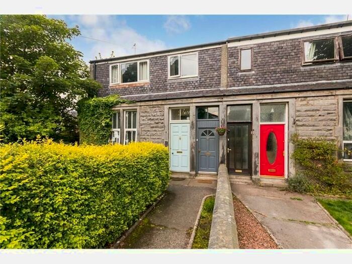 2 Bedroom Detached House To Rent In Castleblair Lane, Dunfermline, KY12