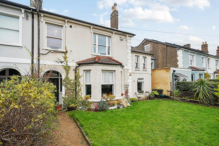 1 Bedroom Apartment For Sale In Thornsett Road, London, SE20