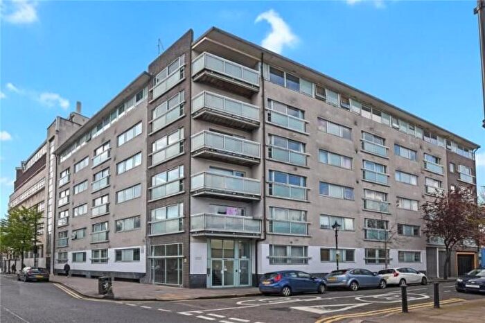 1 Bedroom Flat For Sale In Paton Close, London, E3