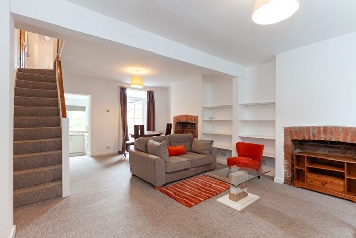2 Bedroom Terraced House To Rent In Canal Street, Oxford, OX2