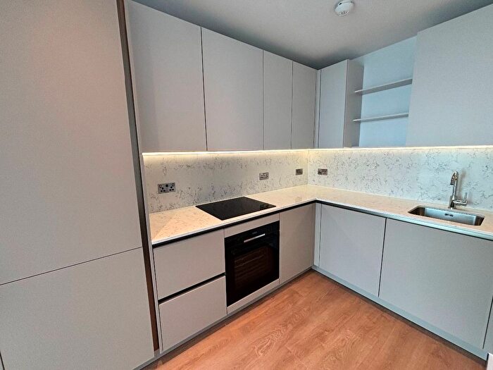 1 Bedroom Flat To Rent In Victoria Riverside, M4