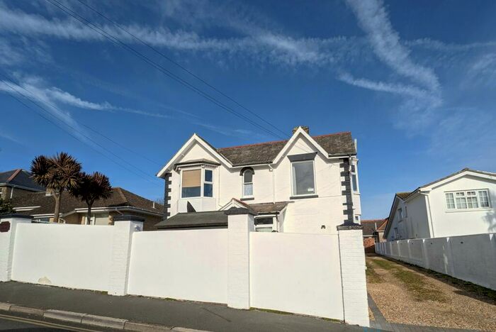 1 Bedroom Apartment To Rent In Paddock Road, Shanklin, PO37