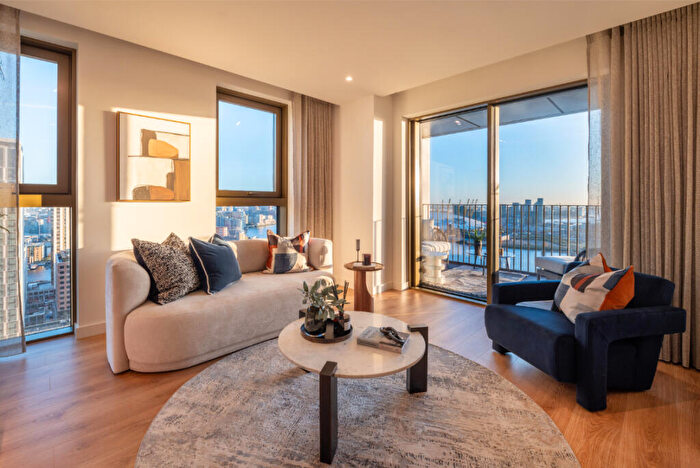 2 Bedroom Apartment For Sale In One Thames Quay, Canary Wharf, E14