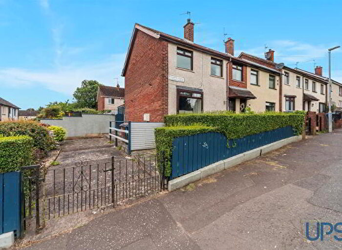 3 Bedroom End Of Terrace House For Sale In Rossnareen Avenue, Belfast, BT11