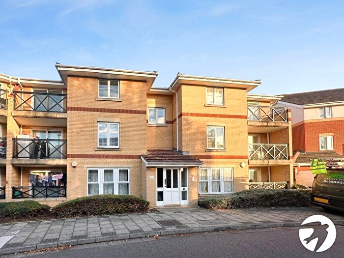 2 Bedroom Flat To Rent In Marathon Way, London, SE28