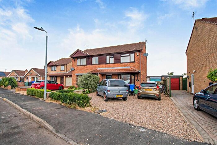 3 Bedroom Semi-Detached House For Sale In The Graylings, Boston, PE21