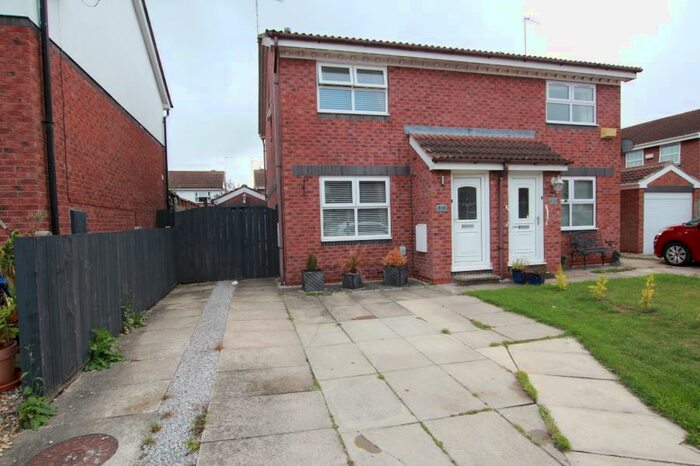 3 Bedroom Semi-Detached House To Rent In Rosemary Way, Beverley, HU17