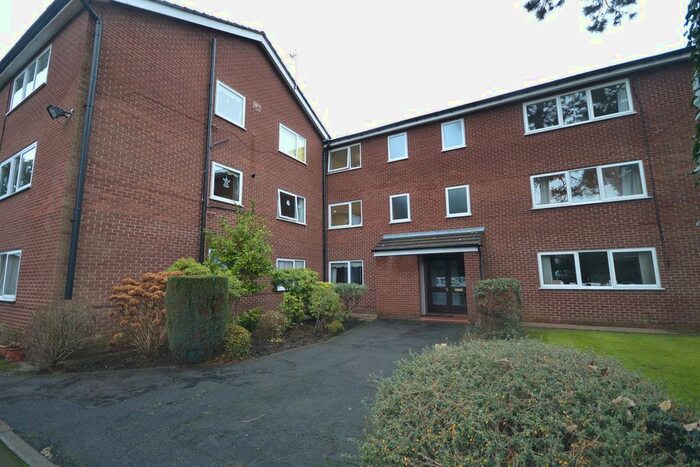 2 Bedroom Flat To Rent In Rusland Court, Oakfield, Sale, M33