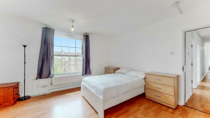 5 Bedroom Flat To Rent In Hollybush House, E2