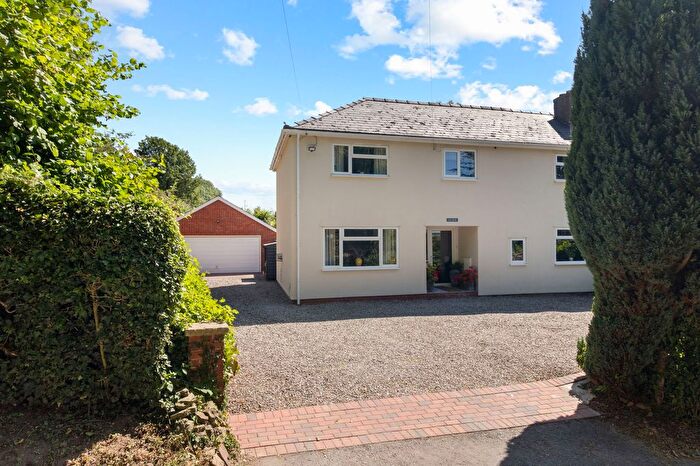 3 Bedroom Semi-Detached House For Sale In Shucknall, Hereford, HR1