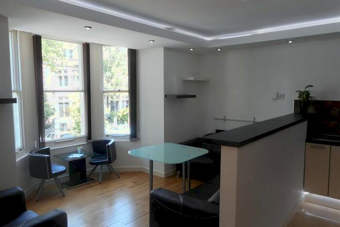 1 Bedroom Flat To Rent In The Parade, Roath, Cardiff, CF24