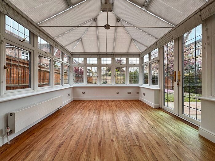 6 Bedroom Detached House To Rent In Wagtail Walk, Beckenham, BR3