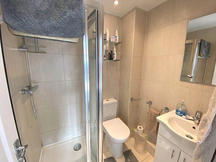 2 Bedroom Flat To Rent In Coleridge Way, Borehamwood, WD6