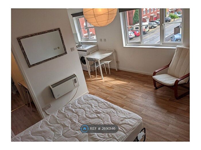 Studio To Rent In Captains Place, Southampton, SO14