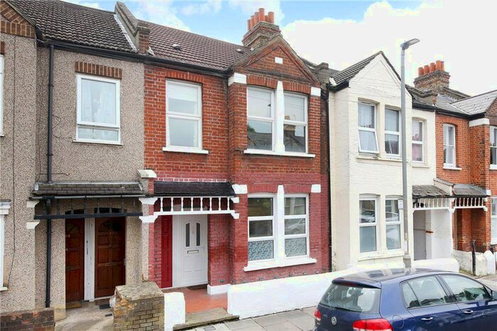 2 Bedroom Flat To Rent In Fernthorpe Road, Streatham, London, SW16