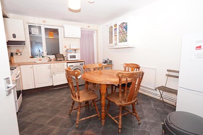 5 Bedroom Terraced House To Rent In Monthope Road, Brick Lane, London, E1